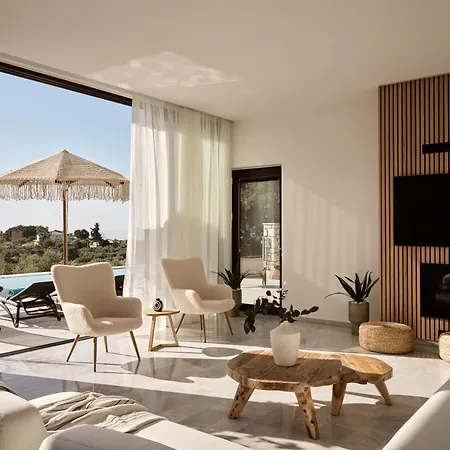 4-bedroom Private Sea View & Swimming Pool Villa Laganász