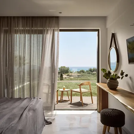 4-bedroom Private Sea View & Swimming Pool *